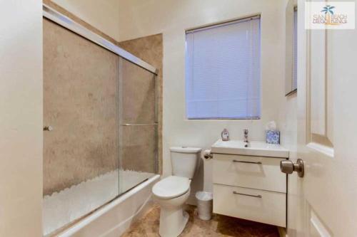 200-Surf Stars Penthouse - image 3