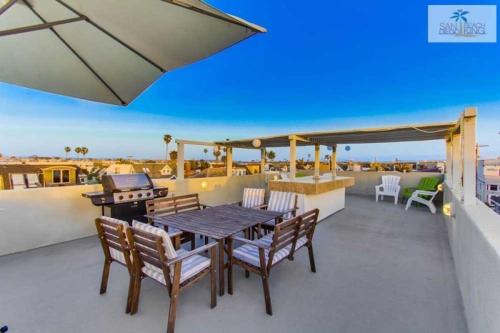 200-Surf Stars Penthouse - image 7