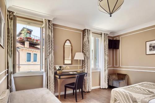 Hotel Nuovo Teson Located in Castello, Hotel Nuovo Teson is a perfect starting point from which to explore Venice. The hotel has everything you need for a comfortable stay. Facilities like 24-hour front desk, express c