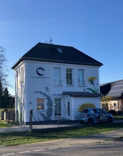 Trafohaus in Fredersdorf, Deutschland