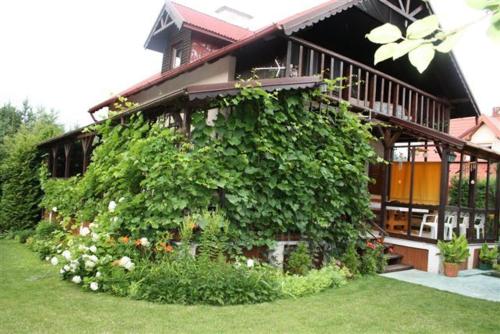 Cudodomek na Mazurach w Woszczelach koło Ełku Cudodomek na Mazurach w Woszczelach koło Ełku