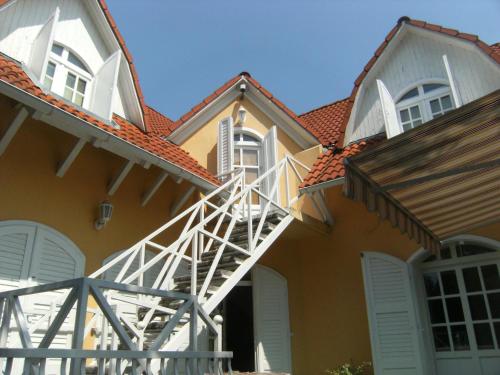 Ferienwohnung Nr3, Unterkunft in Balatonszárszó