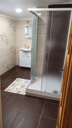 Bathroom, Chata u potoka in Harrachov