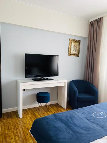 LT Apartments