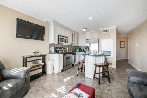 Seascape 1107 Condo - image 7