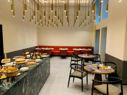 Kozmo Hotel Budapest - The Leading Hotels of the World - image 8