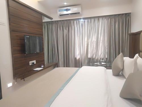 OYO 29646 hotel shivsangram Ahmednagar