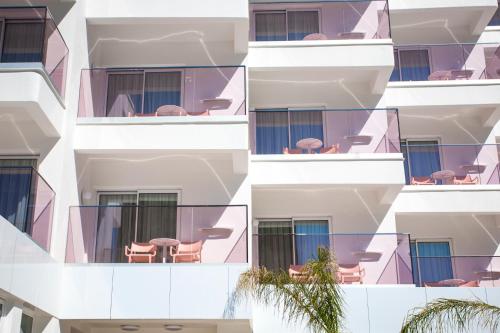 Ambassador Playa II - image 9