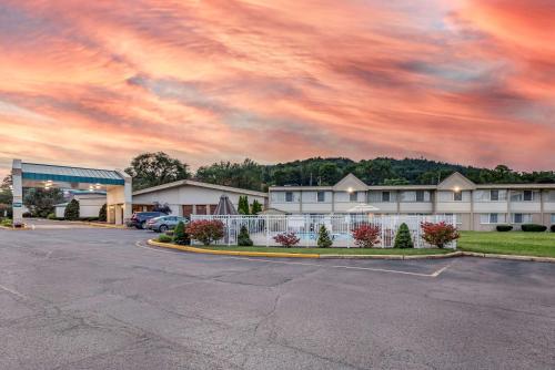 Quality Inn & Suites Vestal Binghamton near University