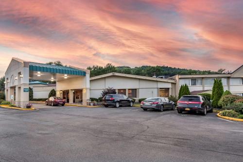 Quality Inn & Suites Vestal Binghamton near University