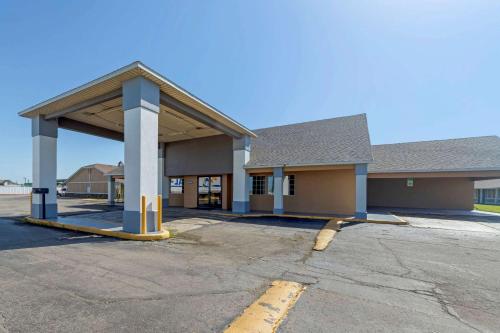 Econo Lodge in Pryor, USA