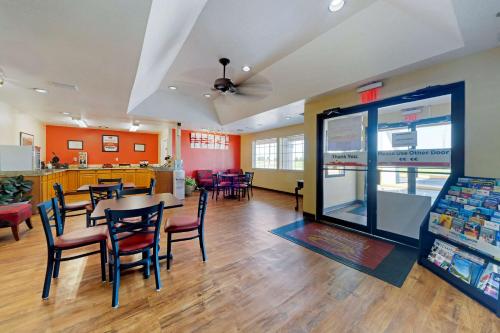 Econo Lodge in Pryor, USA