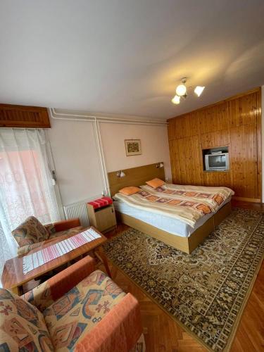 Körmendi Apartman - image 13