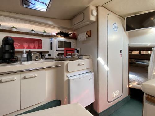 SLEEPBOAT YACHT, Porto (foto 10)