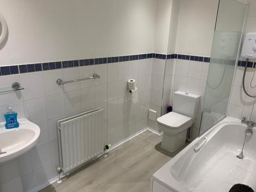 Flat Two, 212 Eaglesham Road, East Kilbride, Glasgow, Glasgow (photo 8)