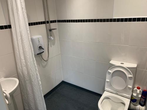 Flat Two, 212 Eaglesham Road, East Kilbride, Glasgow, Glasgow (photo 7)