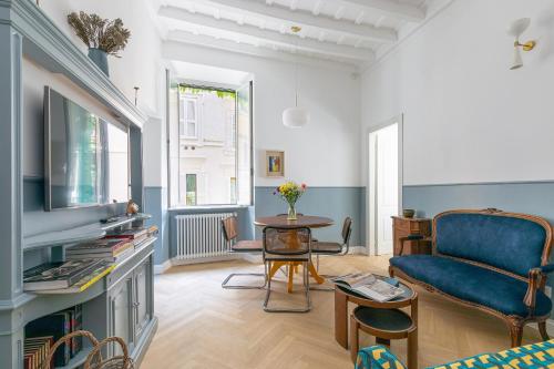 Rome As You Feel - Iconic Monti Design Apartment, Rome (photo 9)
