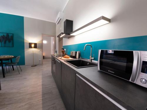 The Best Rent - Apartment close to Termini Station, Rome (photo 7)