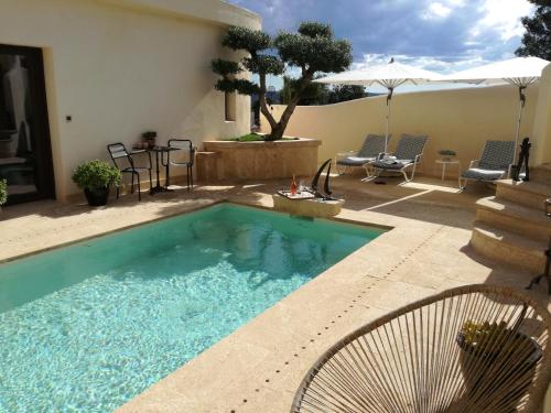 Le petit Castillon gîte à louer Montfrin