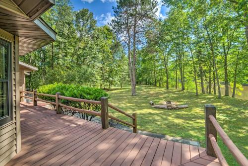 Riverfront Oconto Cabin with Fire Pit and Yard! in Oconto, USA