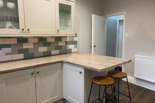 Central York 2 Bedroom House, Close to City Walls