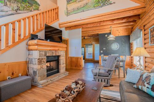 Deer Tracks Retreat in Pigeon Forge!