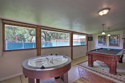 Red Rock Rambler Moab Home with Hot Tub and Views! in Moab, USA