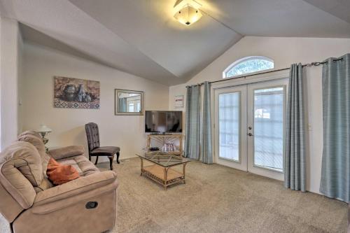 Red Rock Rambler Moab Home with Hot Tub and Views! in Moab, USA
