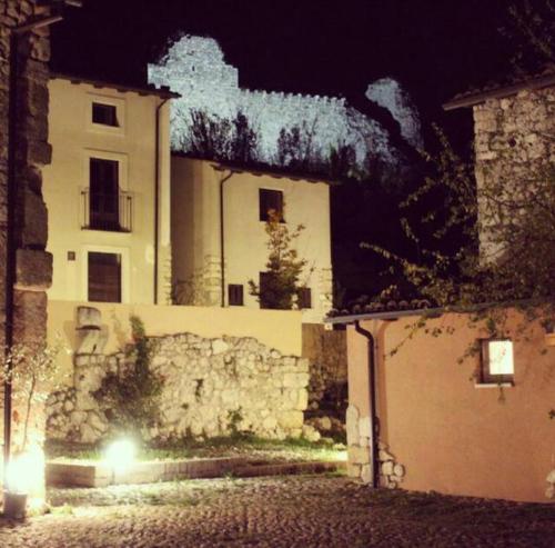 . Antico Borgo di Albe