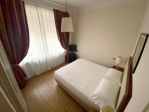  Double Room (Single Use)