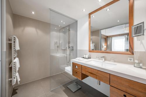 Trofana Royal 5-Sterne Superior Resort - 화장실
