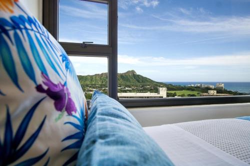 Waikiki Banyan by Darmic - image 4