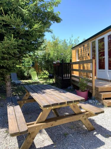 Viesnīcas āriene, Chalet charmant à Saint-Léger-les-Mélèzes avec vue sur la montagne (Chalet charmant a Saint-Leger-les-Melezes avec vue sur la montagne) in Saint-Leger-les-Melezes