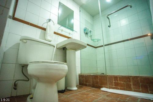 Suite Colonial by Cristi