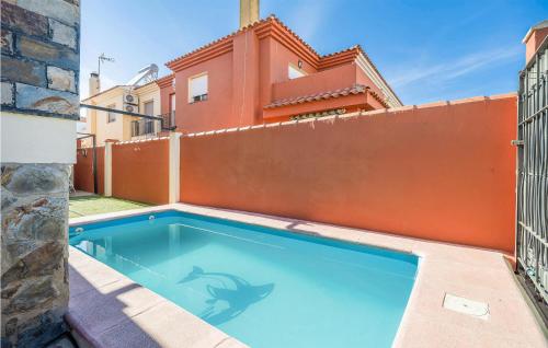 Amazing home in Cadiz with Outdoor swimming pool and 3 Bedrooms gîte à louer Chiclana de la Frontera