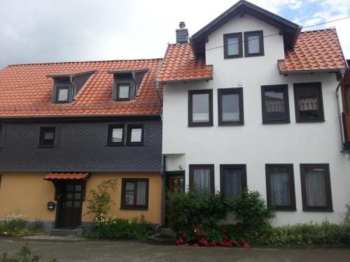 Haus Saskia - Apartment - Wutha-Farnroda