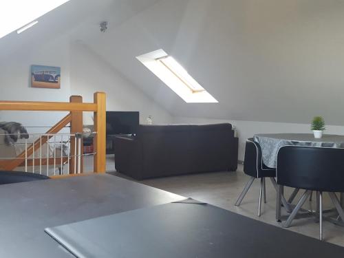 Sleep in Le Mans 72 chambre d'hôte Savigné-l'Évêque