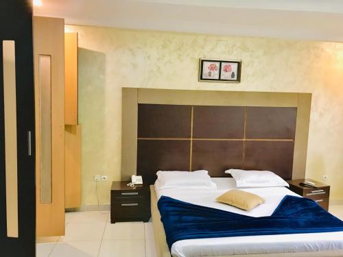 1 king bed