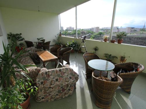 Balcony Villa Hostel