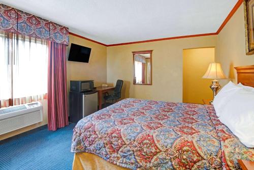 Days Inn by Wyndham Albuquerque Downtown in Albuquerque, USA