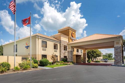 Comfort Inn Brownsville I-40 - image 11