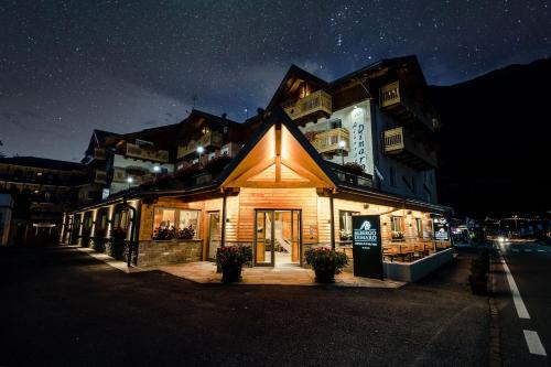 Albergo Dimaro Wellness Hotel - 숙소 외관
