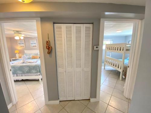 120 Bahia Via - Downstairs - image 12