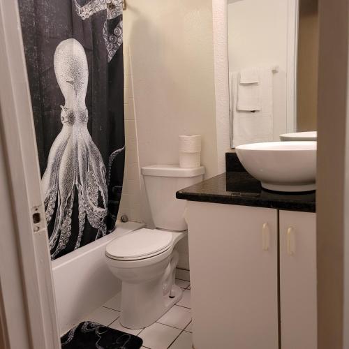 Oceanfront Escape With Balcony and heated salt water pool Sleeps 4 in Daytona Beach, USA
