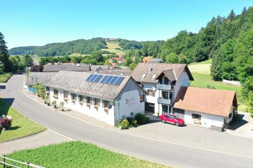  Gasthof Zum Wallner, Pension in Kalch