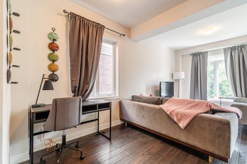 Simply Comfort Modern Townhomes in Lakeshore Steps to the Beach