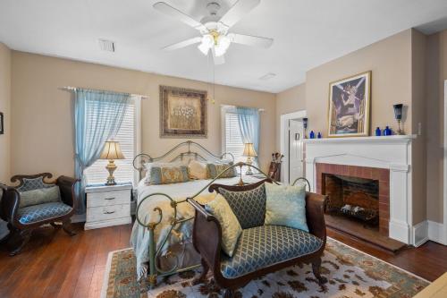 Goodbread House Bed and Breakfast