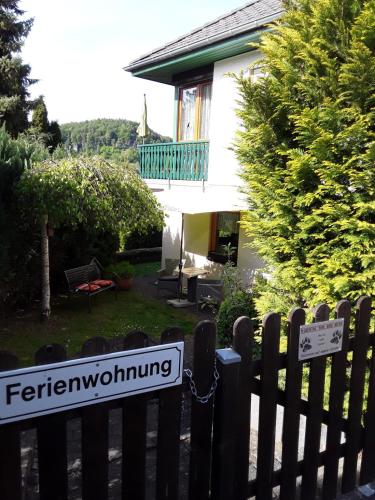 . Ferienwohnung Hustley