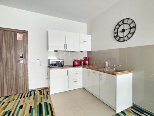Apartment with Balcony image 7