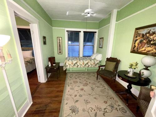 Grady House Bed & Breakfast